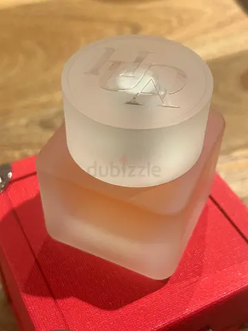 Fragrance EASY BAKE New Huda eau de parfum 50ml + Boxe 280aed ( store 340aed)