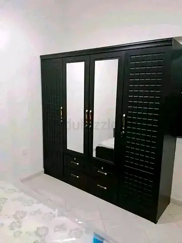 4,door wardrobe available