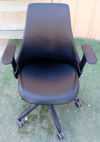 Herman Miller sayl / fully upholstered Leather