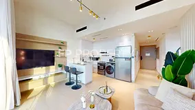Modern Layout | High Floor | Near Entry/Exit