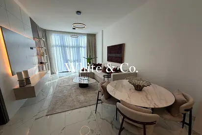 LUXURY FURNISHING| READY TO MOVE | CENTRAL