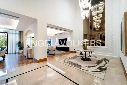 Fully Upgraded | Serviced Villa | Luxury Hotel