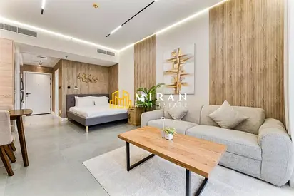 Fully Renovated Studio - Modern Design - Prime JVC Location