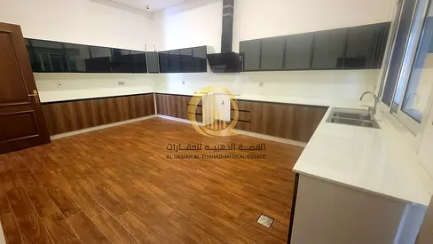 For sale: A distinctive villa in the Al-Hawshi area, with super finishing and a quiet yet vibrant location.