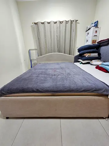 Queen size (160X200) Bed and Mattress for urgent sale!!