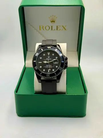 Rolex Submariner-style Mens Watch in Box - Black Dial, Rubber Strap