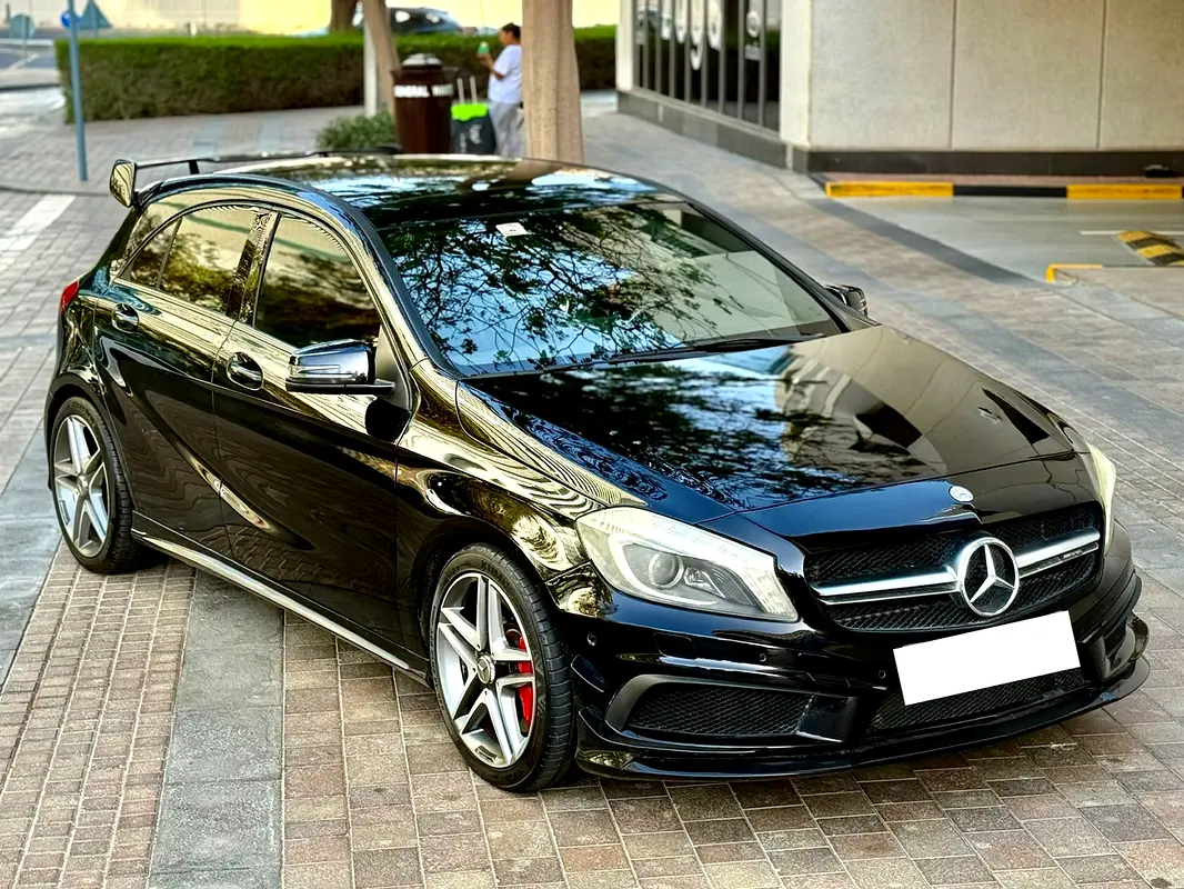 Mercedes-Benz A-Class 2015 — photo 1 of 14