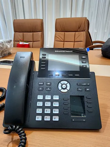 Grandstream GRP2616 IP phone