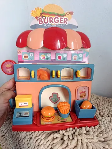Burger station toy