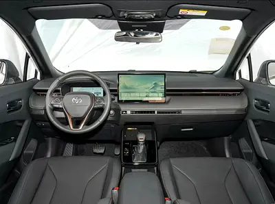 2025 Toyota FRONTLANDER 照片 3