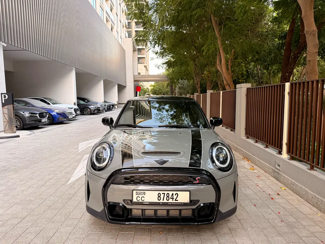 MINI Cooper 2022 — photo 1 of 16