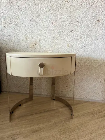 Custom Luxury Round Side Table – Leather Top  Mirror Finish SS Base
