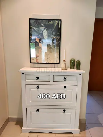 Shoe cabinet