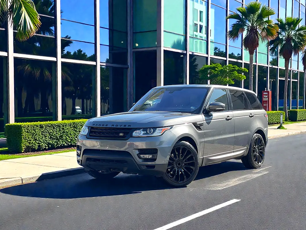 Land Rover Range Rover Sport 2016 — photo 1 of 17