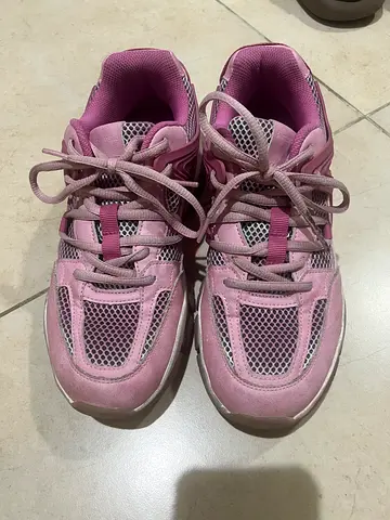 Light Pink Girls Casual Sneakers — Size Approx. Kids