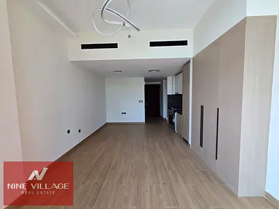 إطلالة على الحديقة والمارينا | شقة بغرفة نوم واحدة | شرفة | Westview Garden JVC