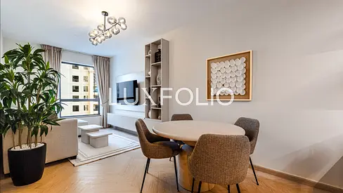 Upgraded | Flexible Cheques | Balcony