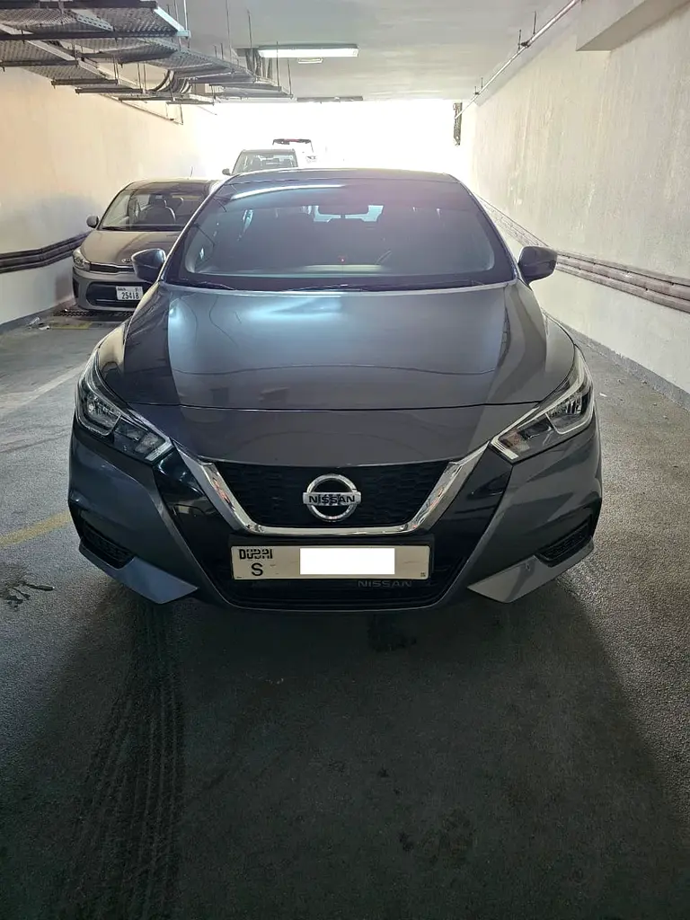 Nissan Sunny 2022 — photo 1 of 11