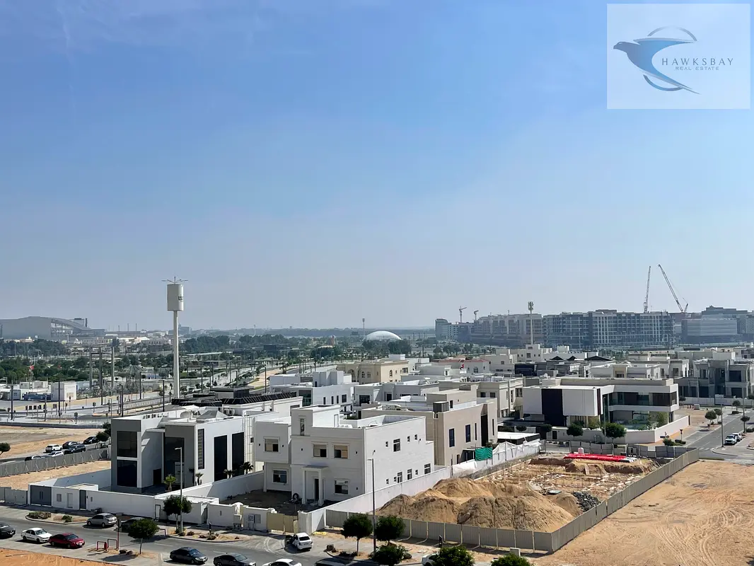 LUXURY 2 BHK FURNISHED WITH MODERN AMENITIES