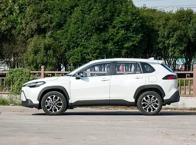 2025 Toyota FRONTLANDER 照片 2