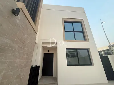 LUXURY 2 BR HOME READY TO MOVE IN 235K