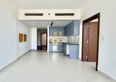 Spacious Layout | Chiller Free | Near To Exit