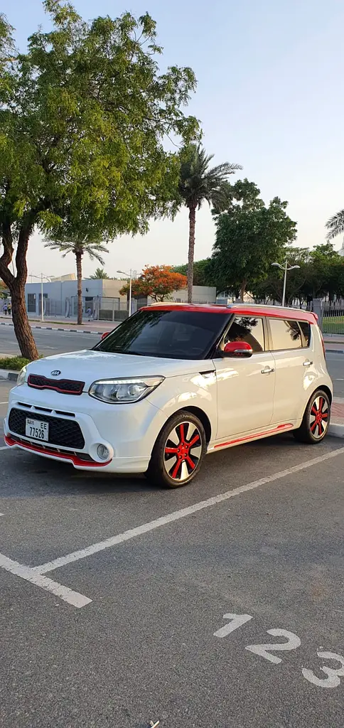 Kia Soul 2015 — photo 1 of 11
