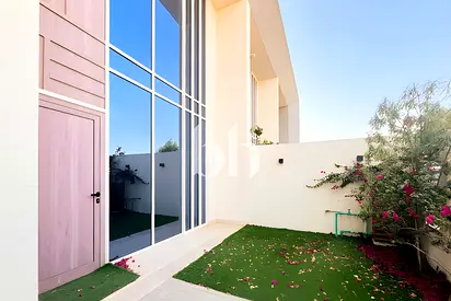 Vacant Now | 3 Bed Loft | Maid's | Corner | Large Plot