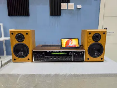 Vintage JVC Stereo Receiver with INFINITY Speakers - Working Condition