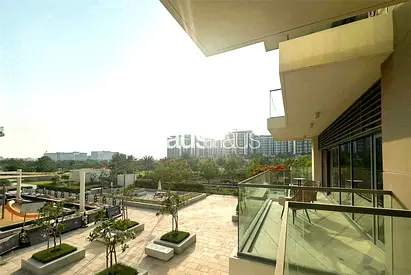 Rare 2 Bed Corner | Best Layout | Pool Park Views