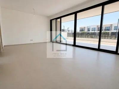 Elegant 4BR+M Villa with Private Swimming Pool