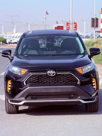 2020 Toyota RAV4 XLE Premium - American Specs - Excellent Condition