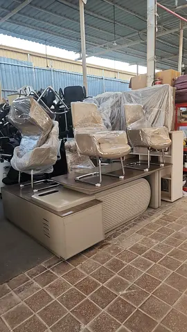 Set of 4 Salon Styling Chairs with Hydraulic Bases - Good Condition
