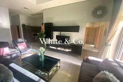 FULLY FURNISHED| DIRECT POOL ACCESS|VACANT