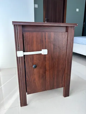 Elegant wood bedside table / nightstand