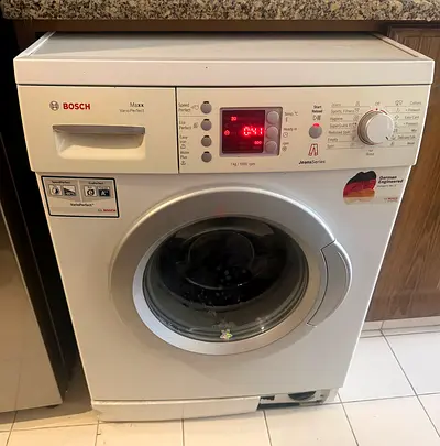 Bosch Front Load Washing Machine - 7kg, Good Working Condition