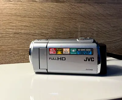 JVC Full HD Compact Camcorder - 40x Optical Zoom