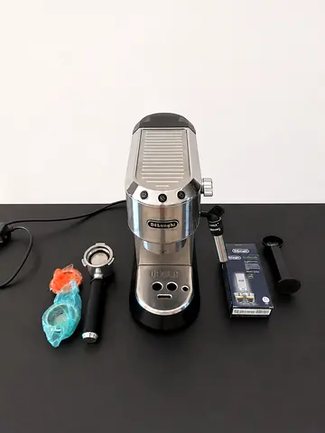 DeLonghi Compact Coffee Machine With Accessories