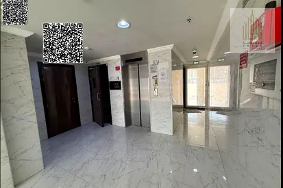 مبنى سكني تجاي للبيع | 8.9 عائد استثماري | ارضي + 4 , تملك حر 100%