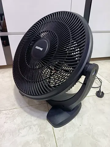 Geepas Floor Fan 3-Speed Control