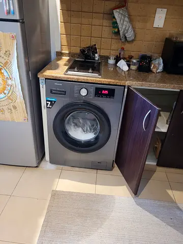 Front-load Washing Machine - Good Working Condition