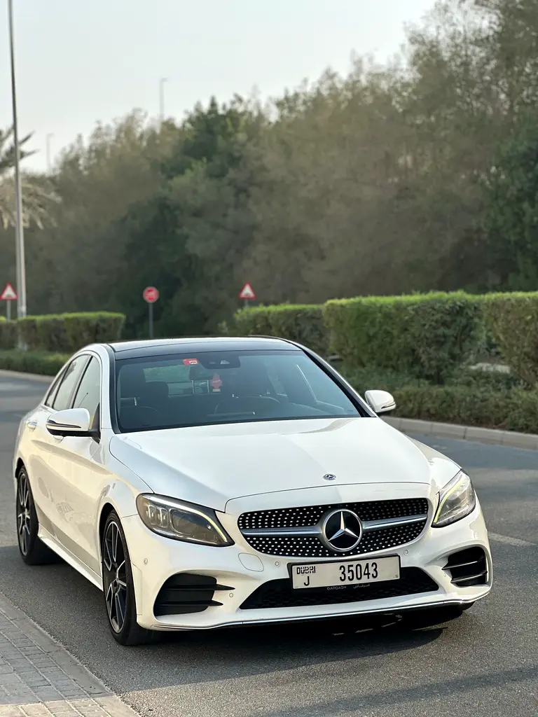Mercedes-Benz C-Class 2020 — photo 1 of 8