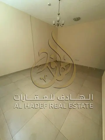شقة غرفة وصالة واسعة للإيجار في القصباء | 2 حمام | باركن مجاني + صيانة مجانية | موقع مميز