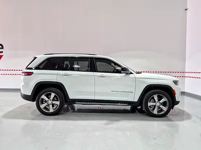 صورة مصغرة 4 لـ 2022 JEEP GRAND CHEROKEE