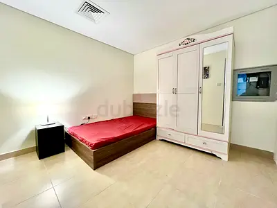 Spacious room ‼️3 mins walk to mashreq metro