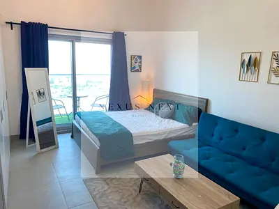 FULLY FURNISHED | WELL MAINTAINED | PARK VIEW | READY TO MOVE IN