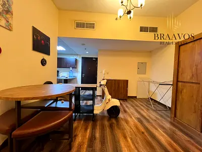 UPGRADED | SPACIOUS | FURNISHED