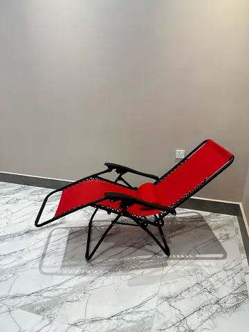 Red Zero Gravity Reclining Lounge Chair