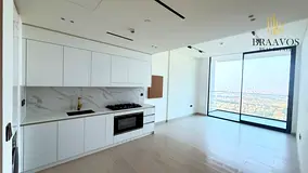 SPACIOUS | MID FLOOR | BRIGHT
