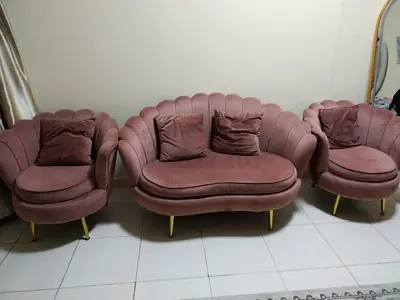 Velvet Pink 3-Piece Sofa Set (2 Armchairs + 1 Loveseat) in Good Condition